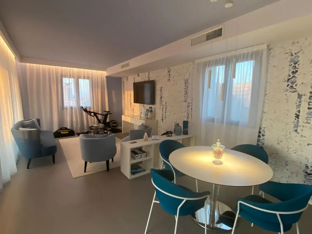 ****  Demo Hotel Design Emotion Rimini Italy